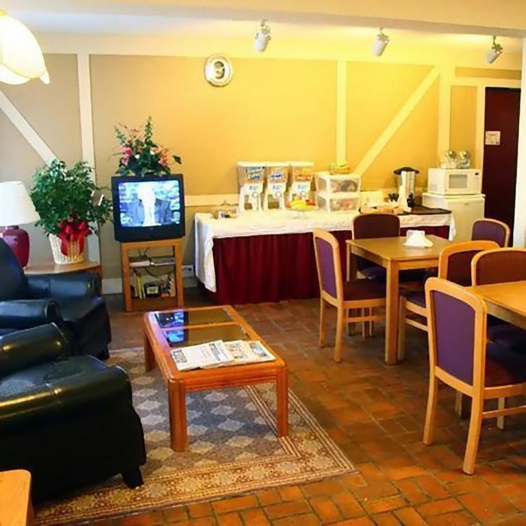 America Best Value Inn Webster City Ресторан фото