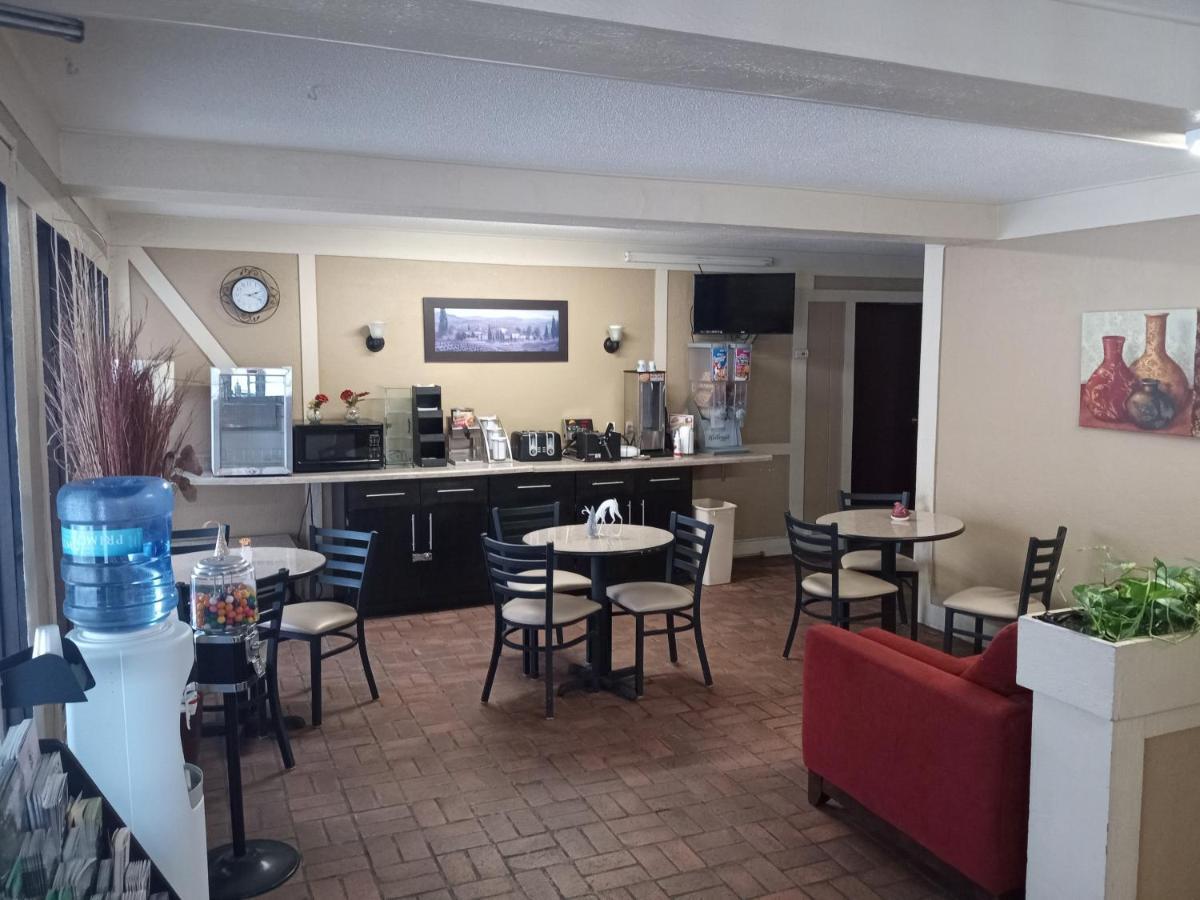 America Best Value Inn Webster City Экстерьер фото