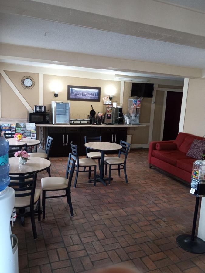 America Best Value Inn Webster City Экстерьер фото