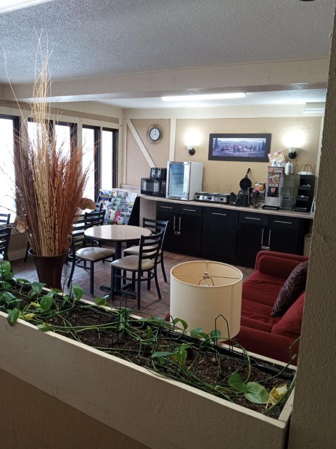 America Best Value Inn Webster City Экстерьер фото